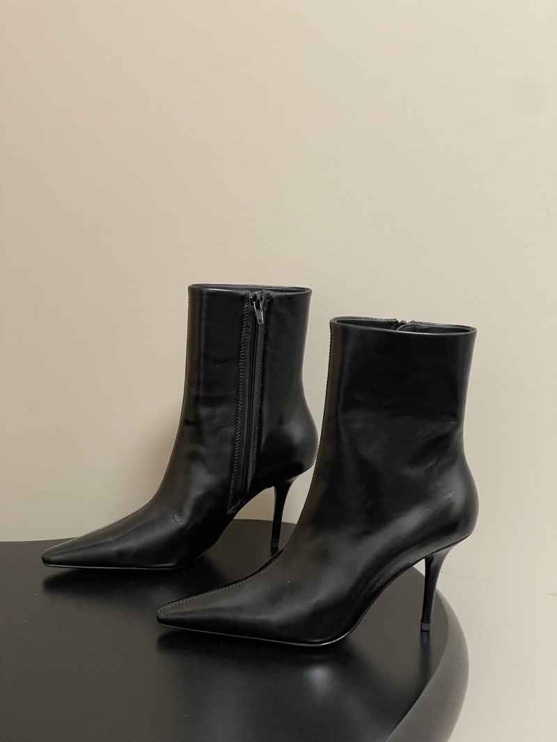 Y51 boots